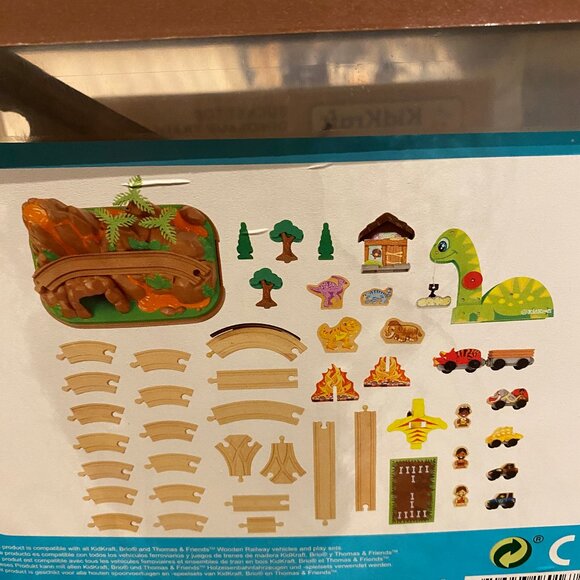 KidKraft Dinosaur Bucket Top Wooden Train Set + Plus 50 Piece Expansion Track - Picture 4 of 11